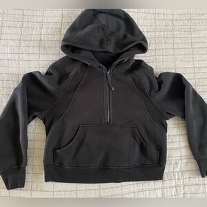 LULULEMON half zip scuba